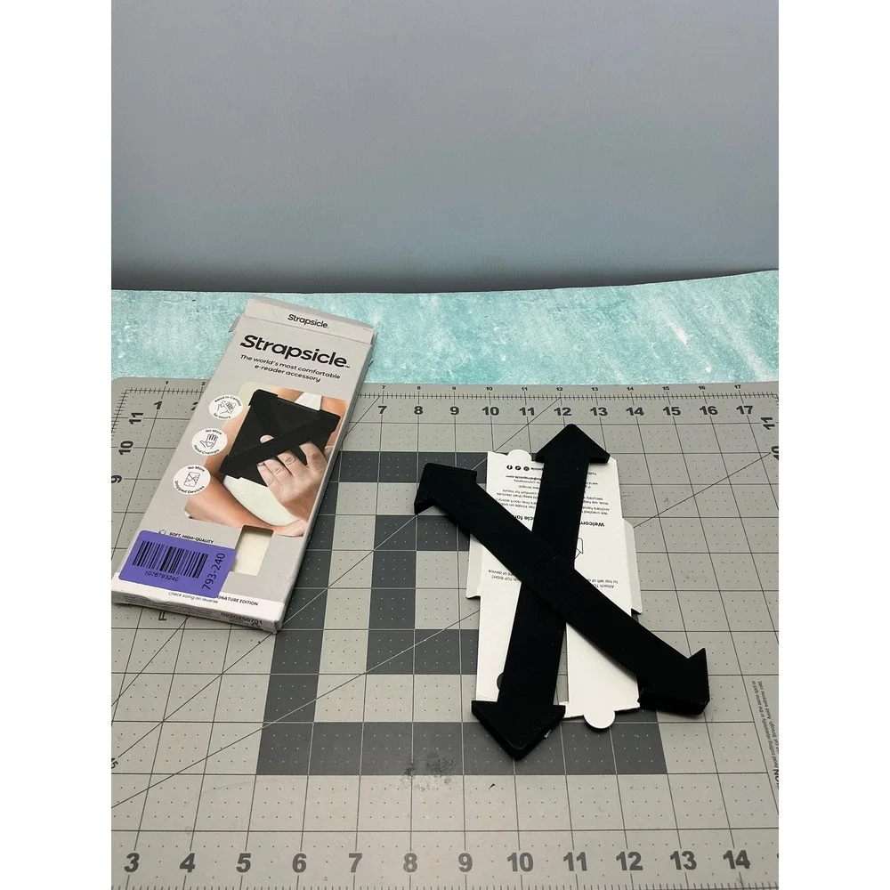 Strapsicle Silicone Hand Straps Black Large for Kindle Paperwhite Kobo E-Reader